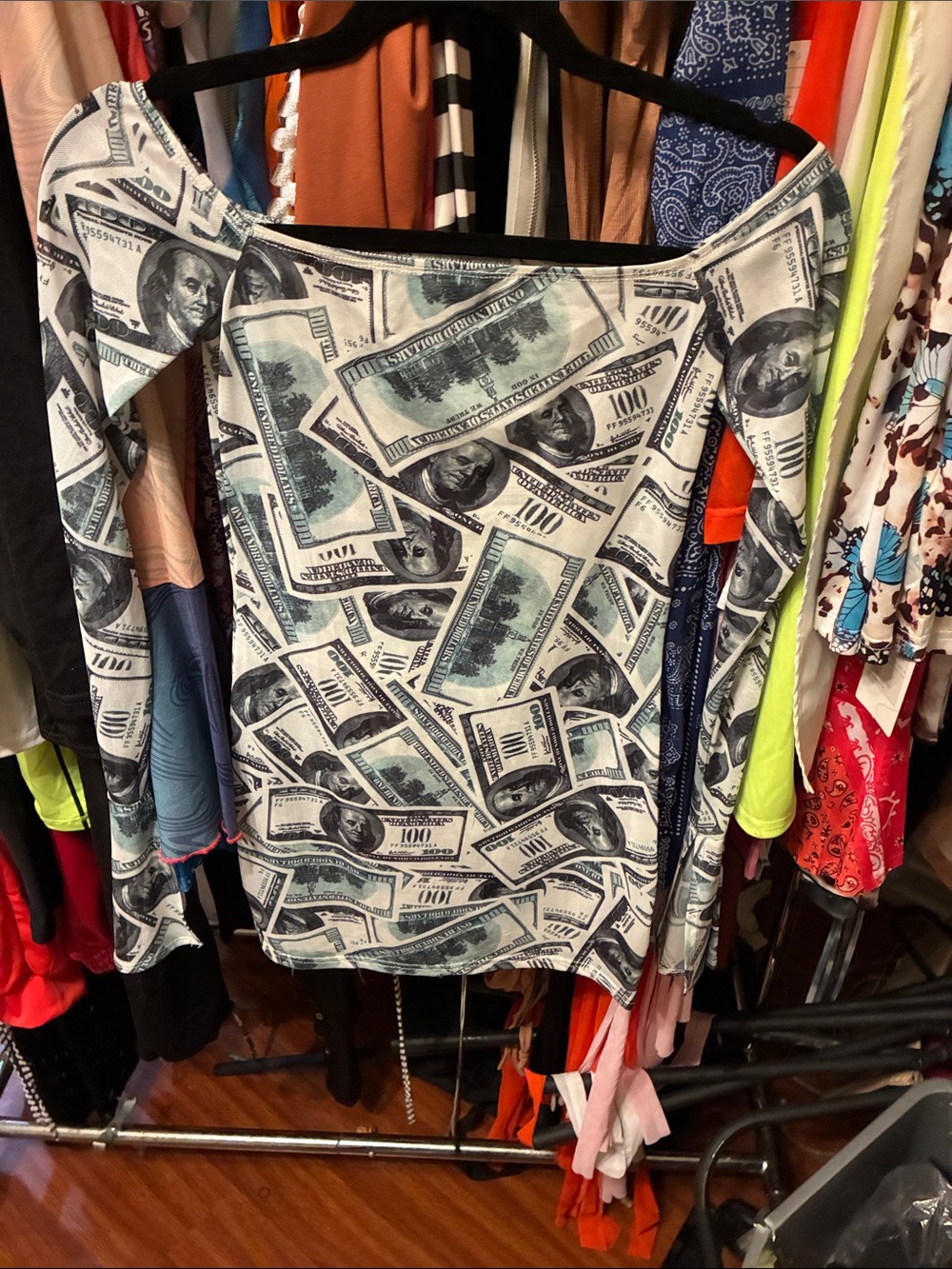 Off-Shoulder Women's Top in Money Print - White/Black